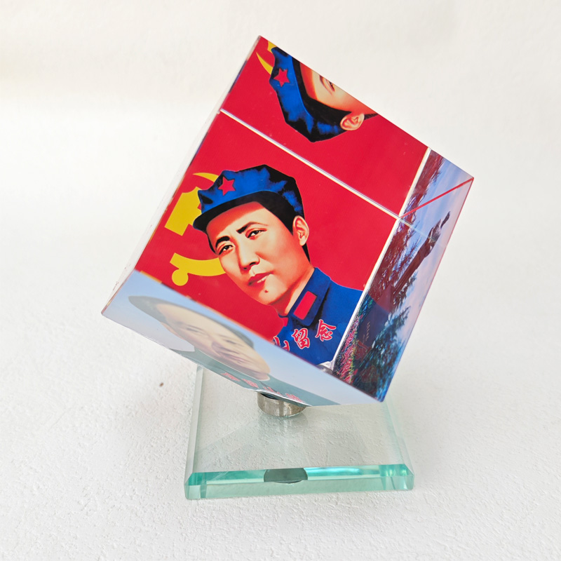 毛主席像水晶摆件青年老年画像可旋转摆像办公室车载装饰用品礼品