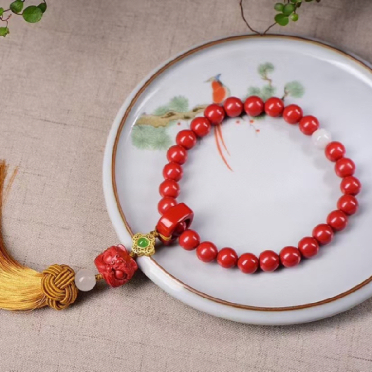 天然辰砂天然原矿帝王朱砂红砂车挂搭配招财醒狮汽车挂件礼物