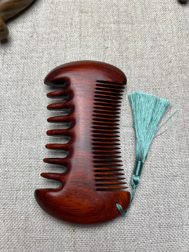 新款紫檀木多功能按摩梳