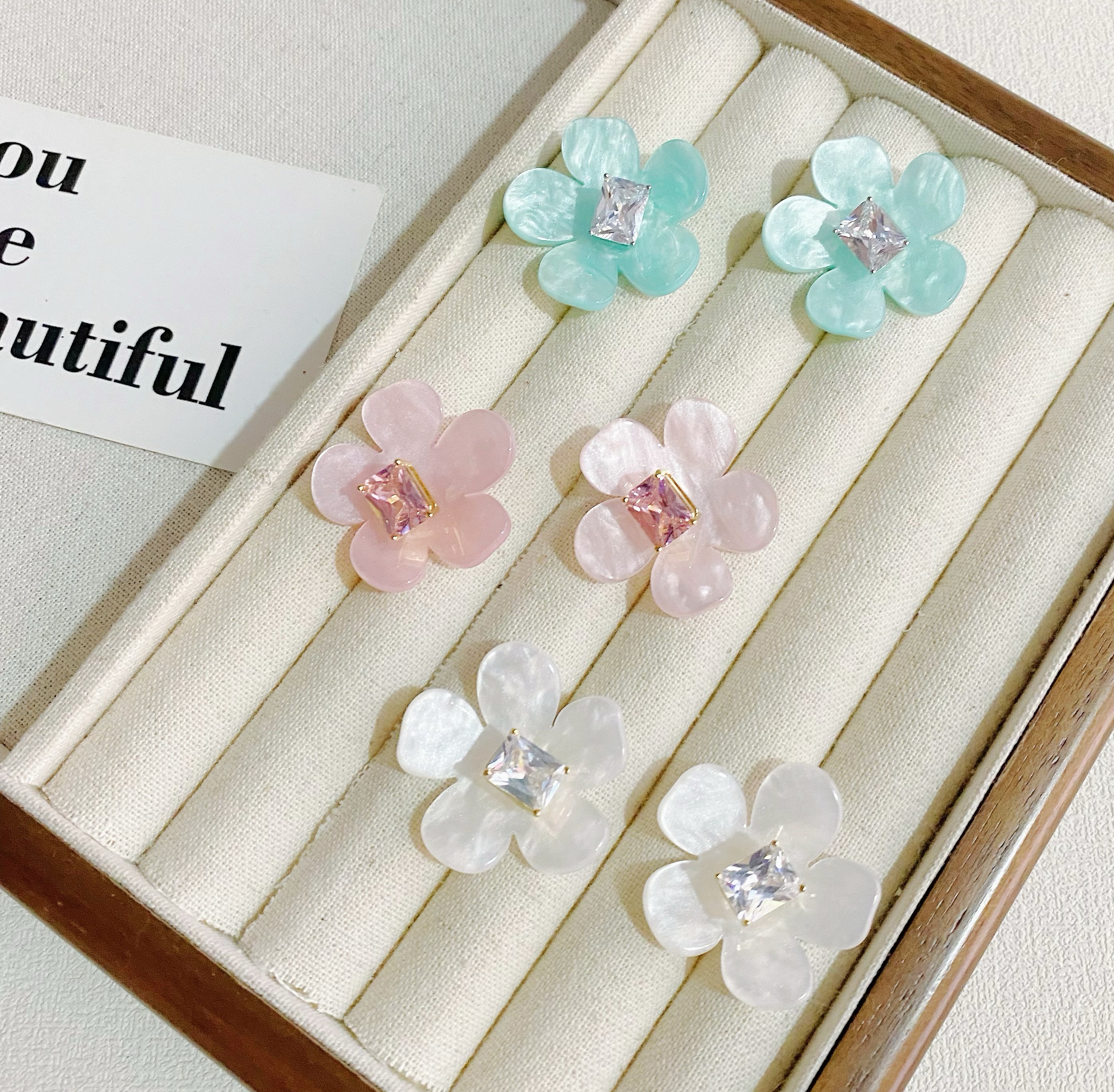 铜合金亚克力耳饰 北小饰 - 【小苍兰】2024白鹿同款小苍兰花朵耳钉