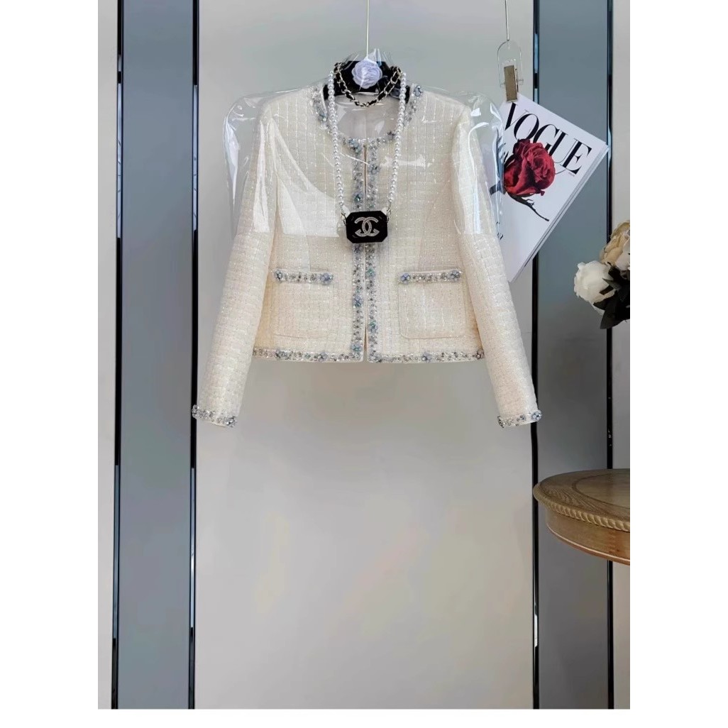 TB24043法式重工钉钻圆领小香风外套2025新款轻奢高级感减龄