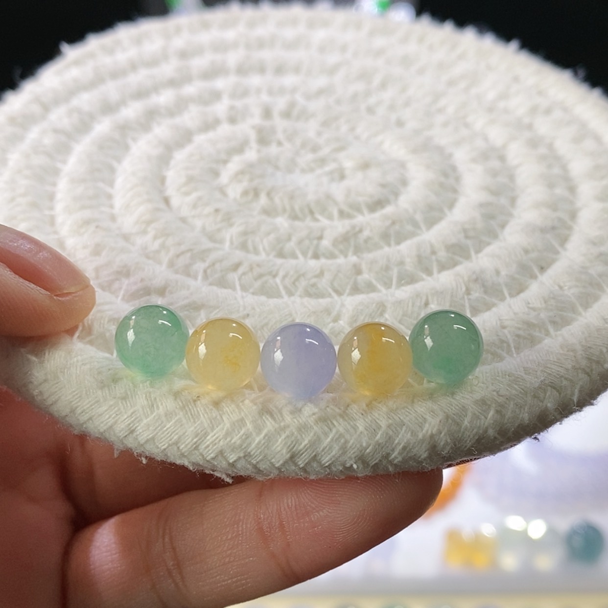 【闪购商品】翡翠手串未镶嵌五颗珠珠