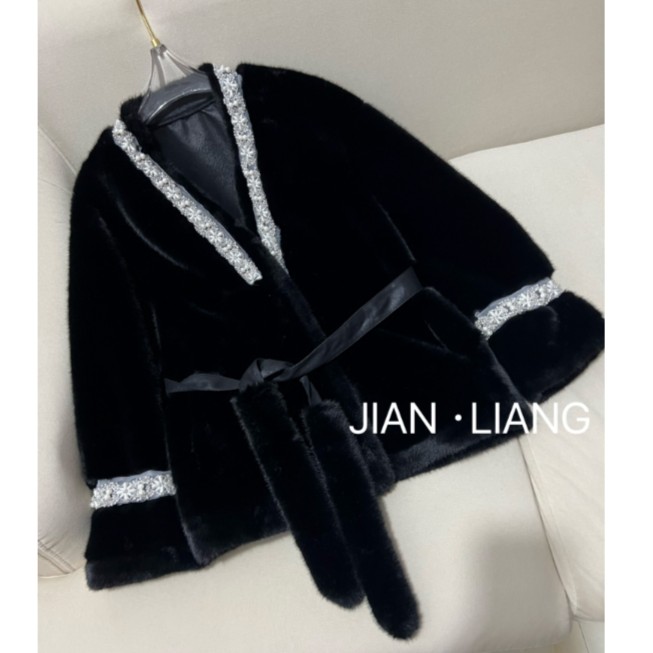 JIAN【领口钉珠水钻】名媛小香风腰带草草毛外套-Z