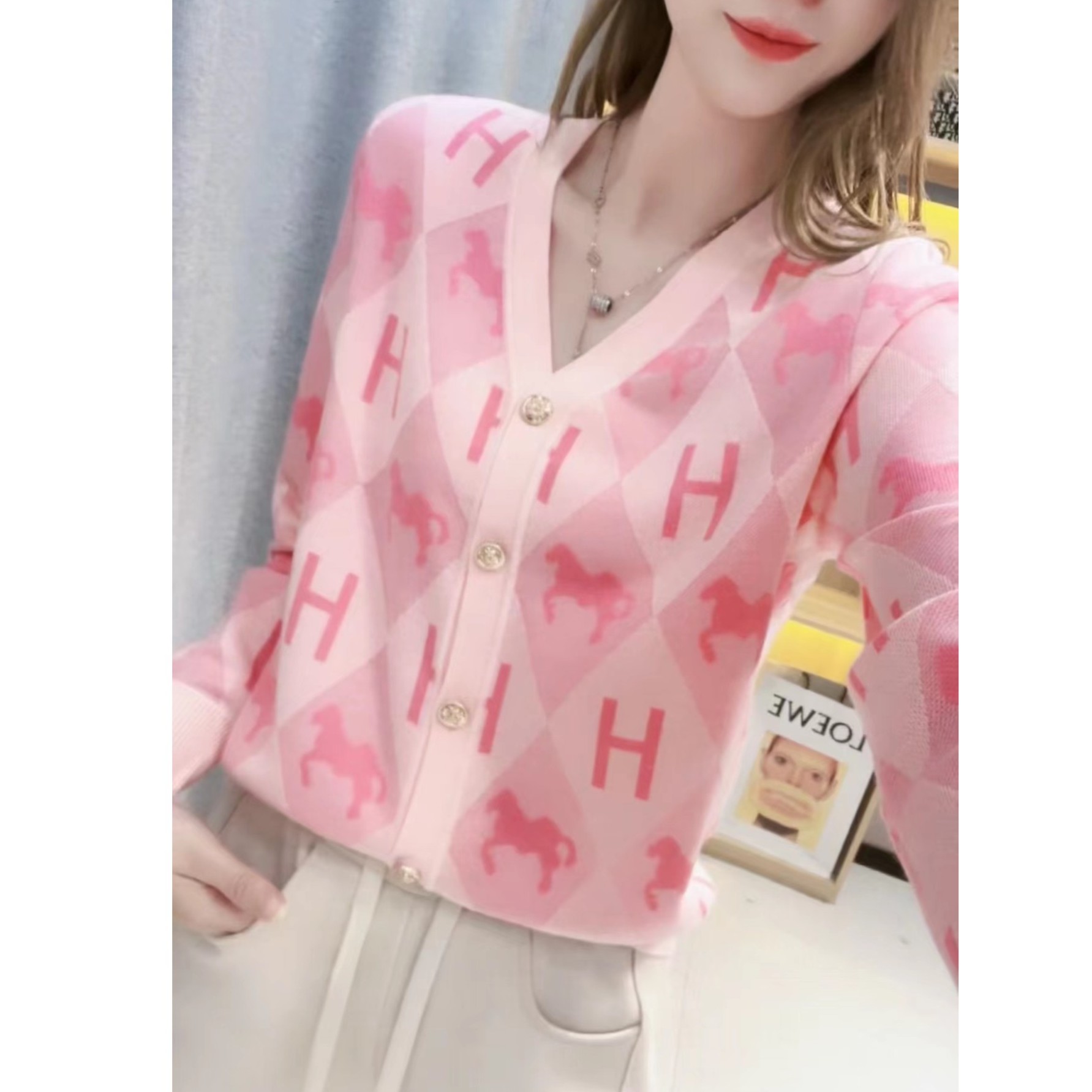 JL【H字母小马羊毛版】2025秋季新款时尚气质针织开衫长袖上衣