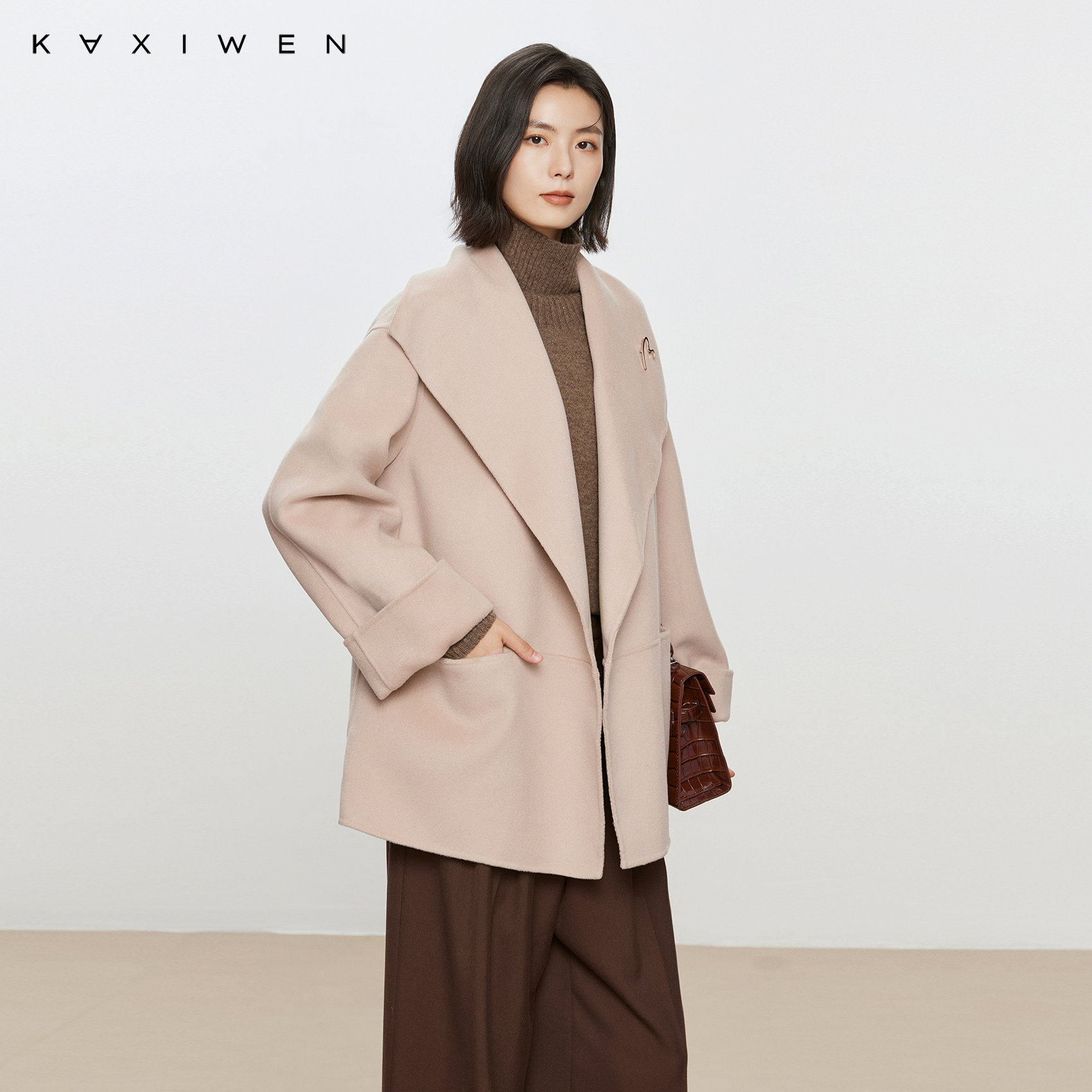 佧茜文全羊毛简约气质毛呢外套冬季新款翻领收腰大衣Y10ADS8769