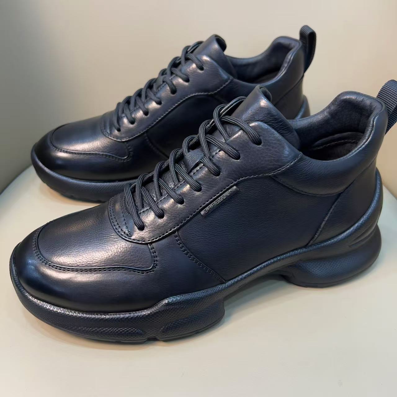 广州手工男鞋有单有面百搭休闲男鞋 超轻鞋底防滑813-1003 