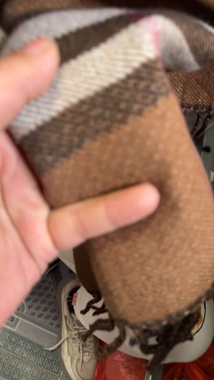 小八格子围巾布料