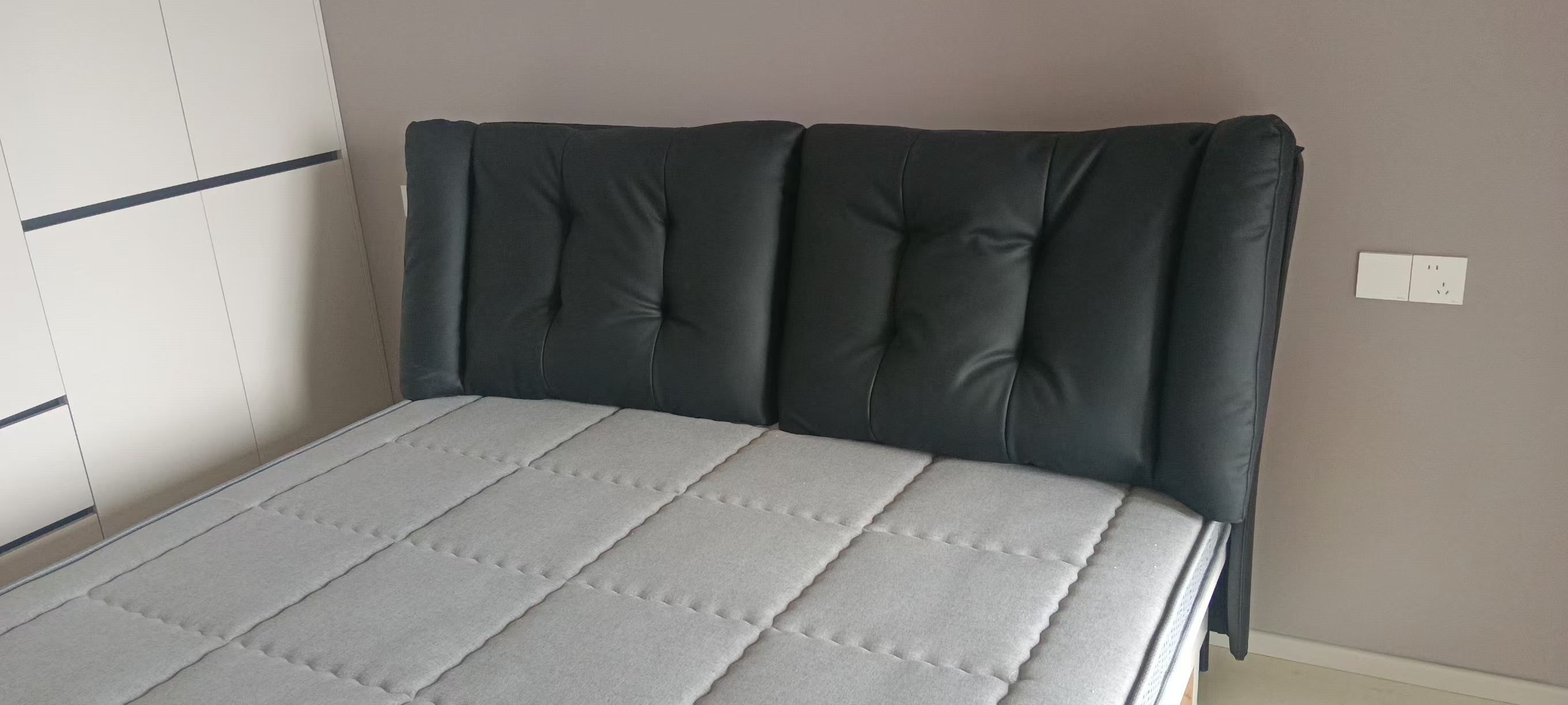 软包床头床体主卧家用落地单人免洗生态牛皮皮艺简约轻奢大床软靠