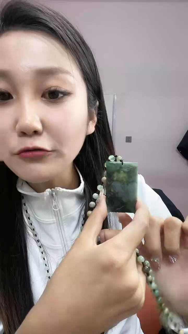【闪购商品】蛇纹石玉颈饰未镶嵌虎皮无事牌吊坠多样性发货