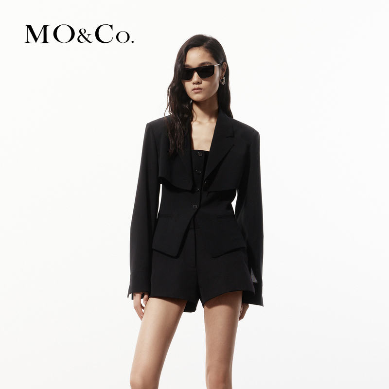MOCO夏短款垫肩西装外套收腰方领背心两件套MBD2BLA011