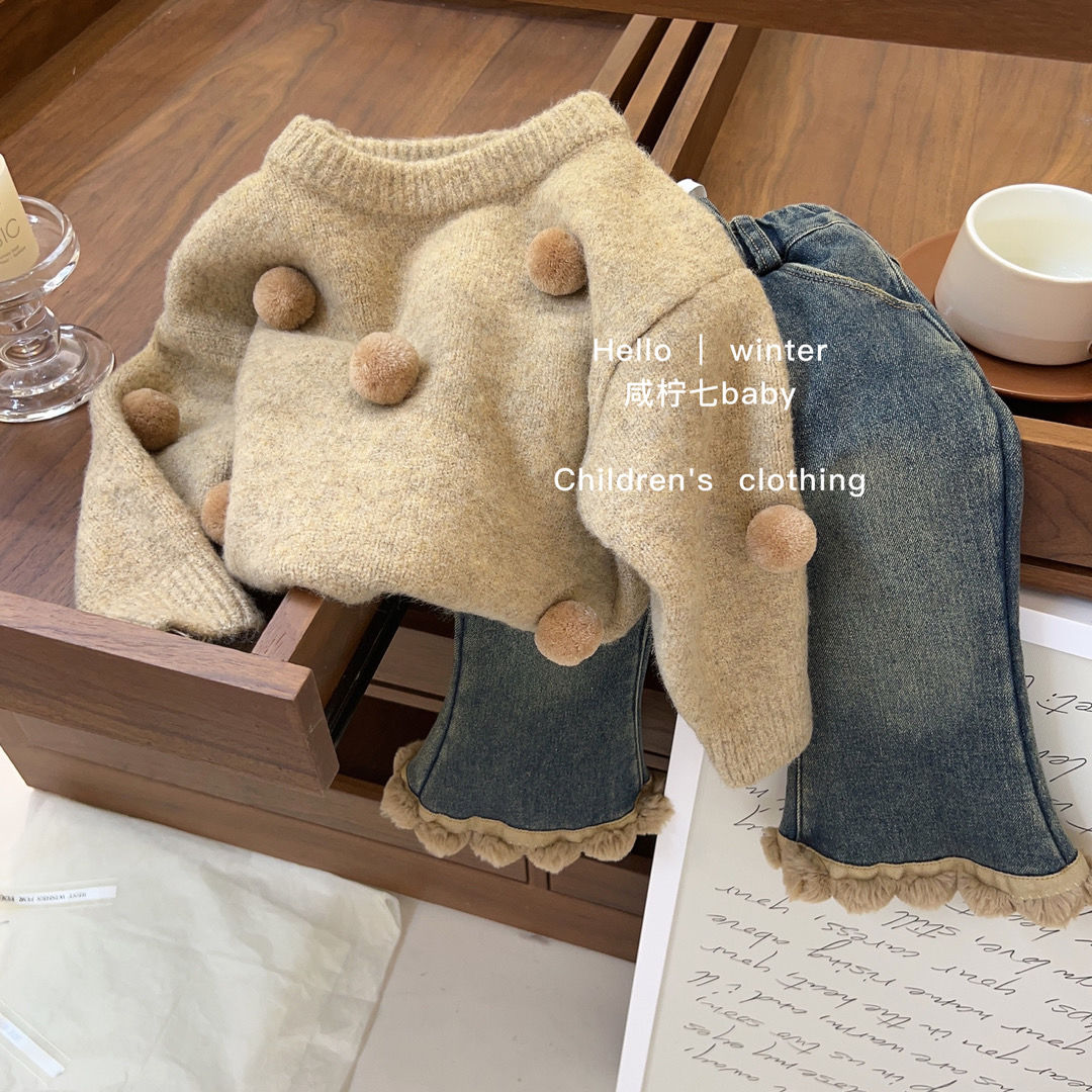 女童秋冬毛衣套装2024新款韩版洋气儿童女加厚针织衫加绒牛仔裤潮