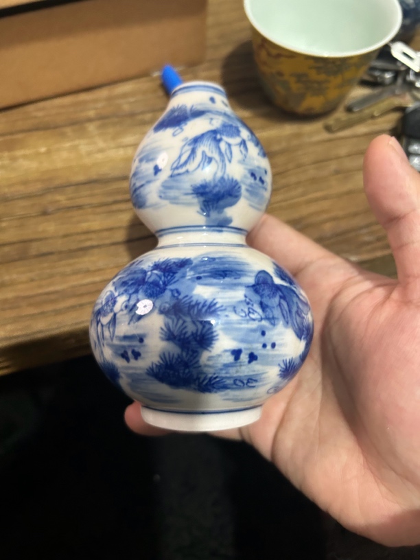 鱼草纹陶瓷葫芦瓶