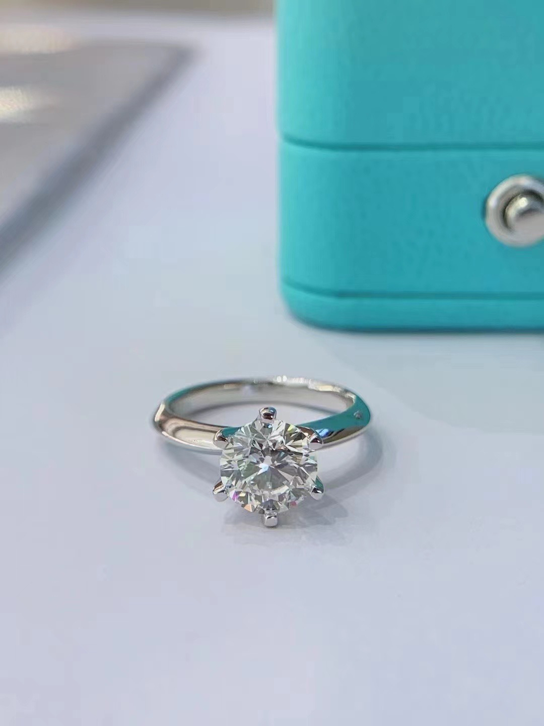 18K金天然钻石女戒欧美轻奢经典时尚复古气质简约素款精致