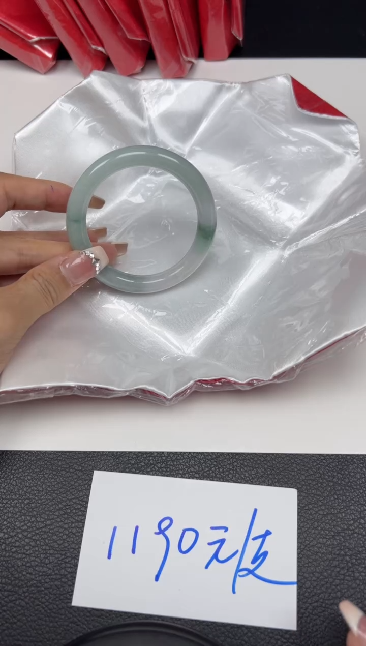【闪购商品】翡翠手镯未镶嵌