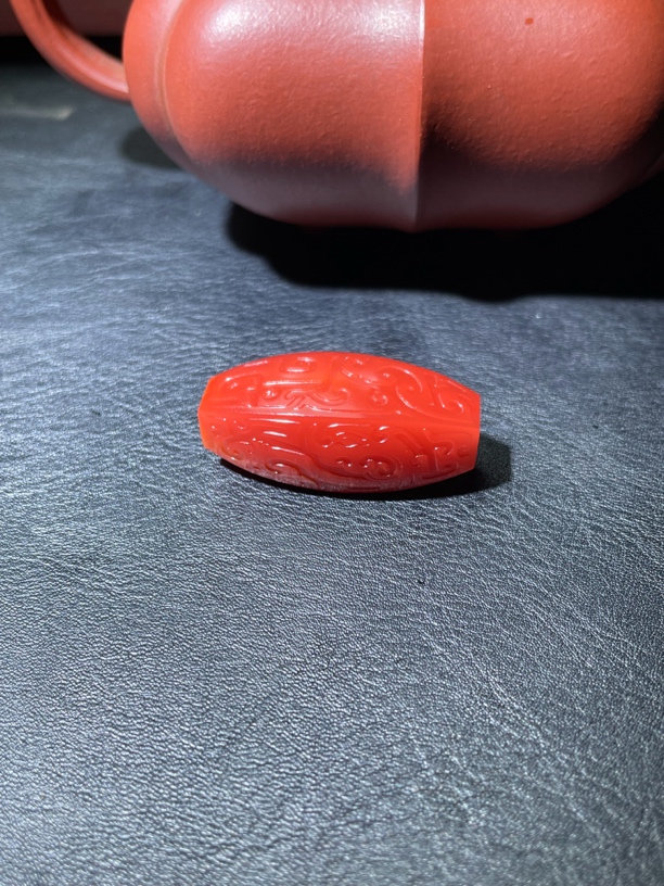 瓦西南红饕餮纹饰