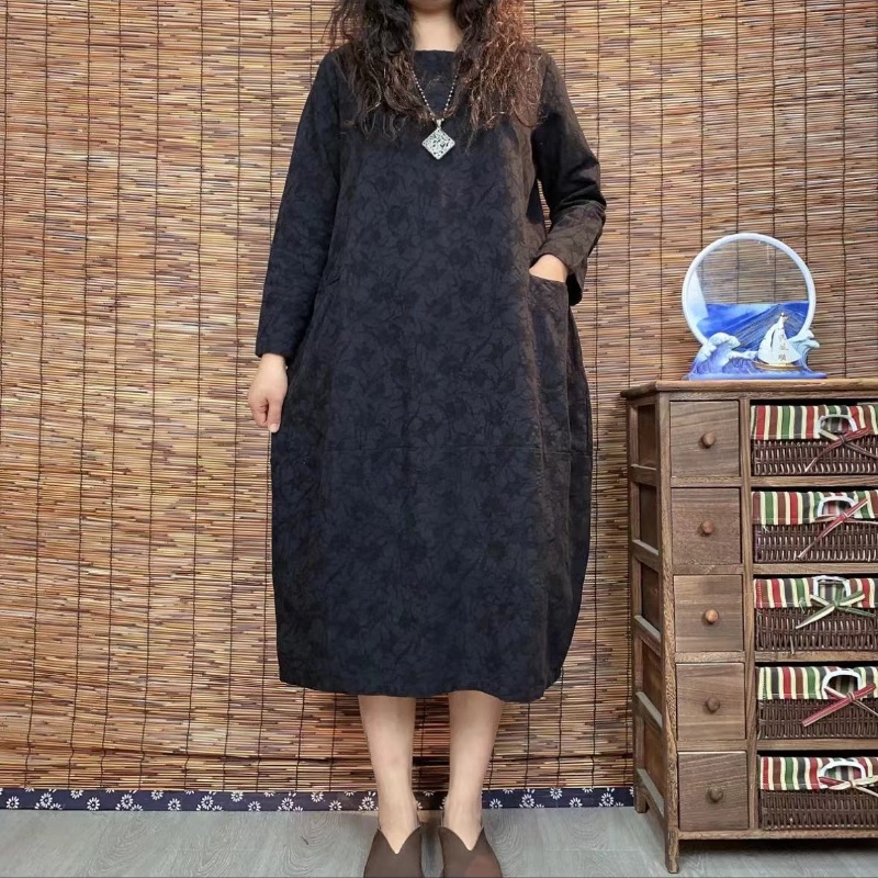 157-8105秋款新款A字版黑绿拼接显瘦时尚文艺复古长款大摆连衣裙