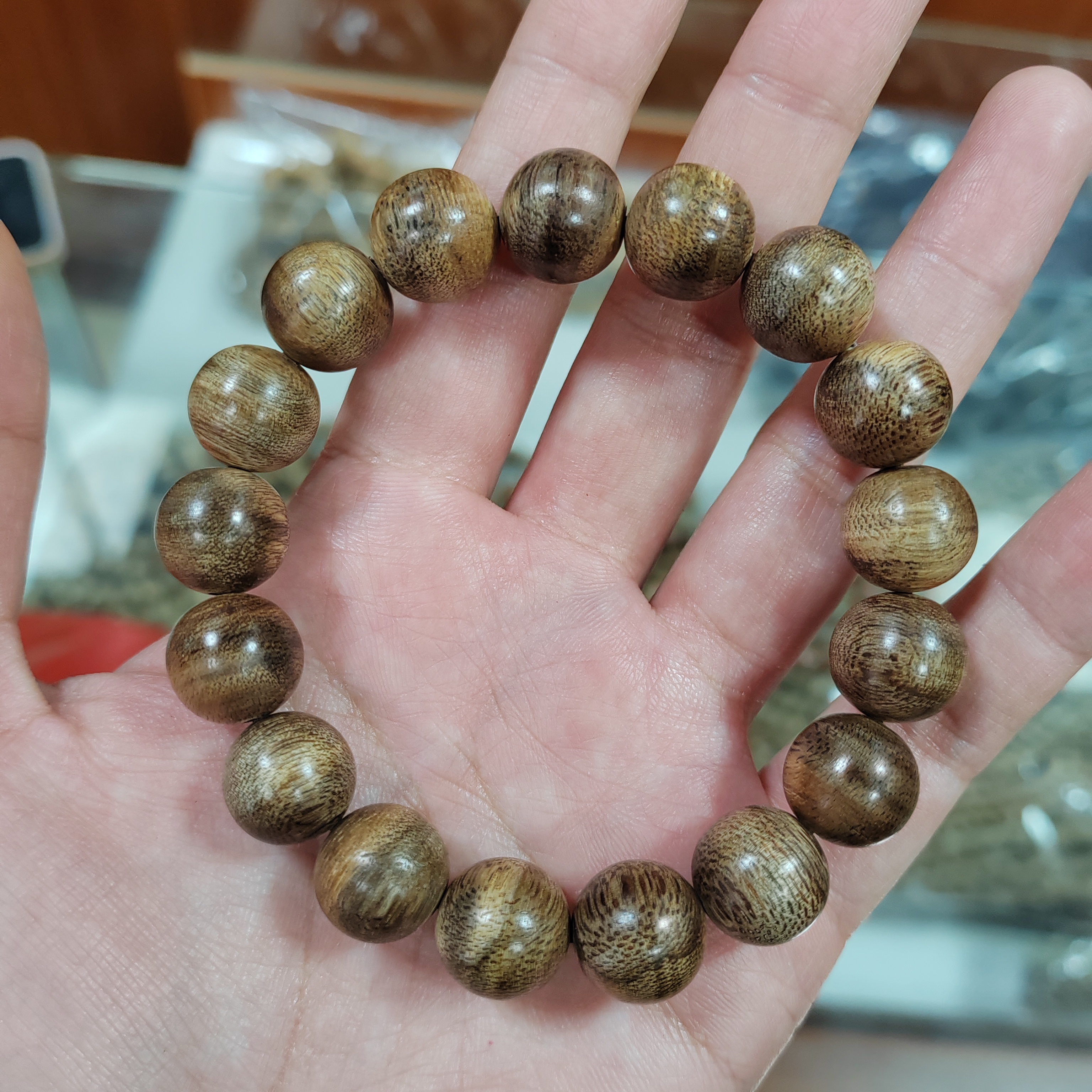 海南白木香水格料单圈圆珠手串，香味清清淡雅多样性发一条