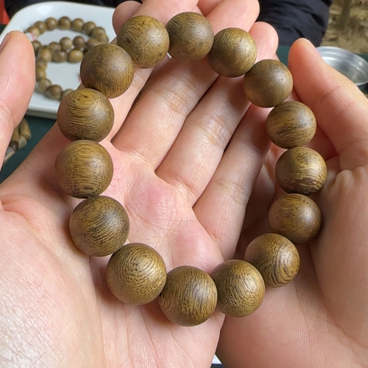 【闪购商品】沉香手串路**间单圈圆珠卡1.5重17克+