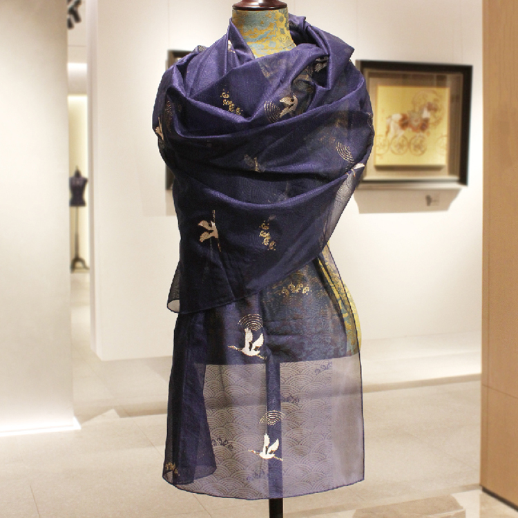 南京云锦博物馆妆花纱真金披肩【银海飞鹤】非遗技艺中式高档礼盒装