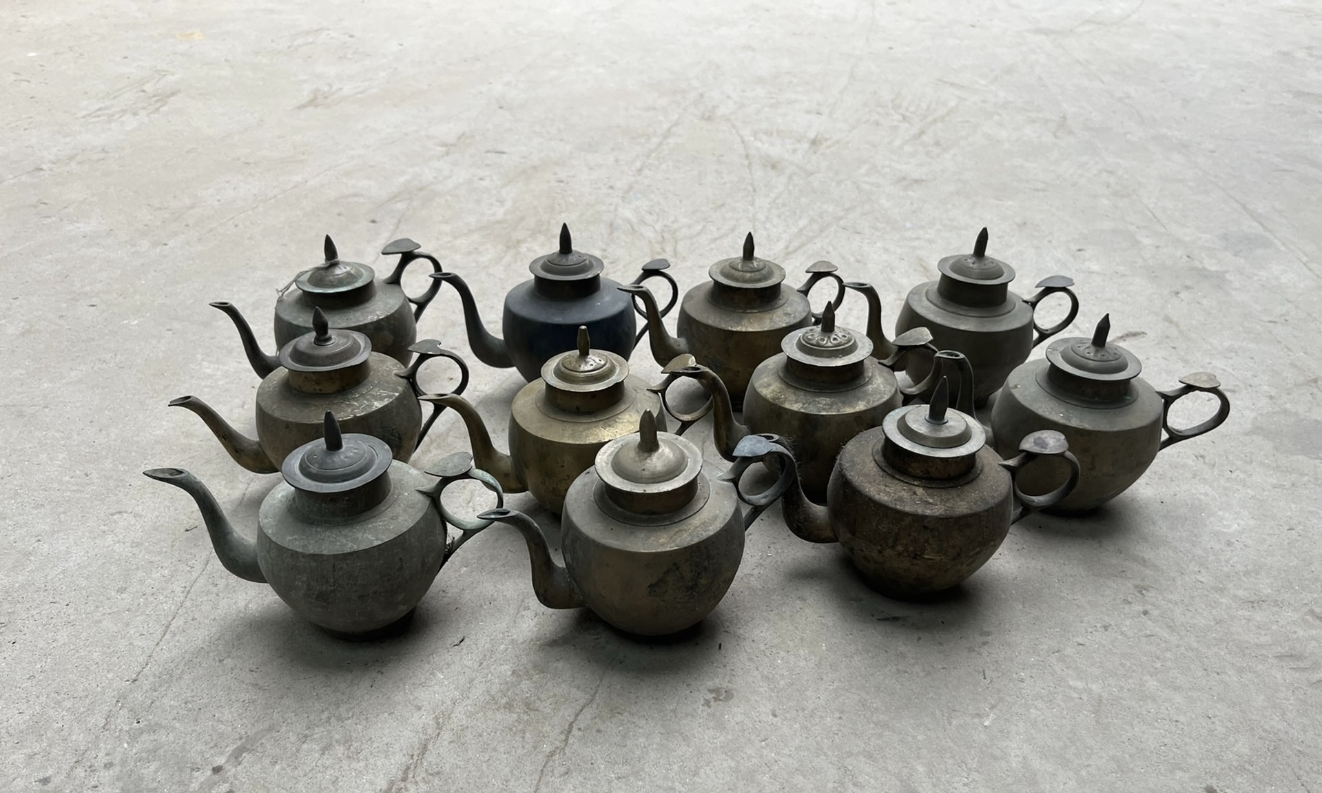 铜壶摆件 每个不一样 拍下随机发