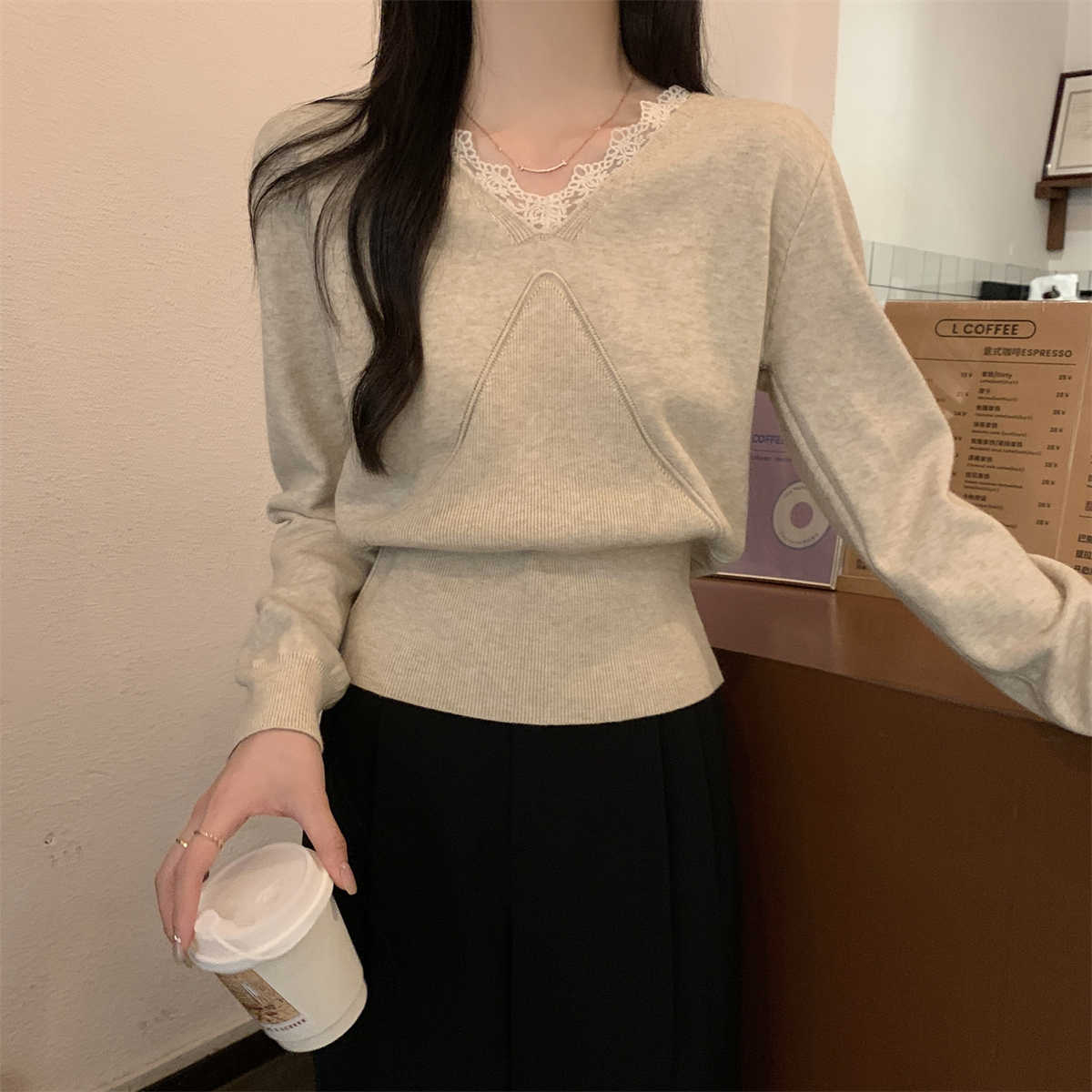 韩版气质v领蕾丝拼接针织衫秋冬季女装修身显瘦毛衣长袖内搭上衣