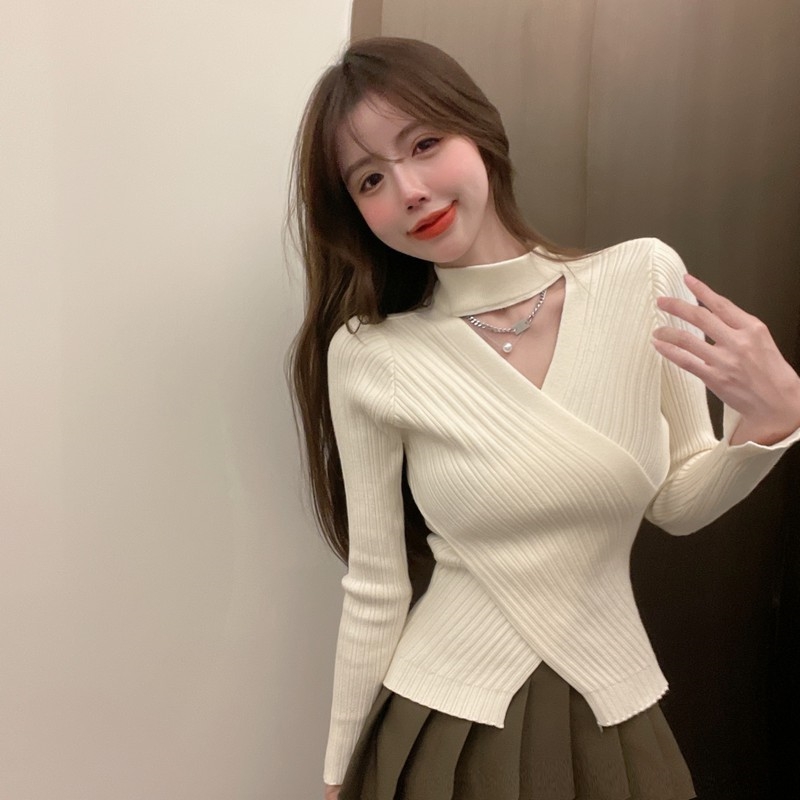 性感交叉挂脖毛衣女内搭秋冬设计感小众别致上衣洋气长袖针织衫