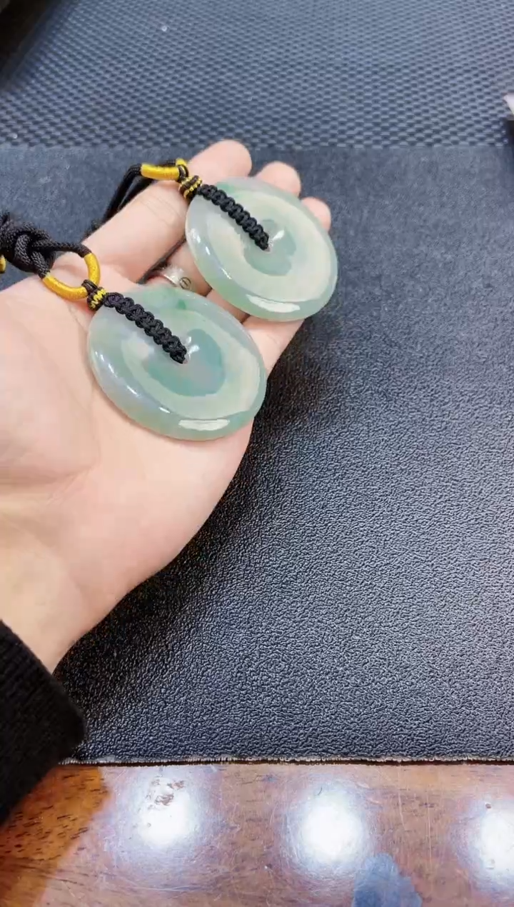【闪购商品】翡翠吊坠未镶嵌多样性发货发其一