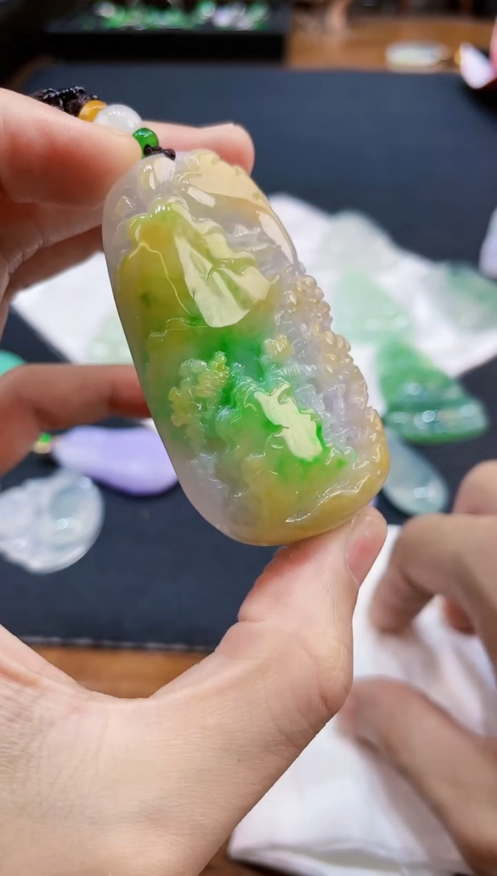 【闪购商品】翡翠吊坠未镶嵌1