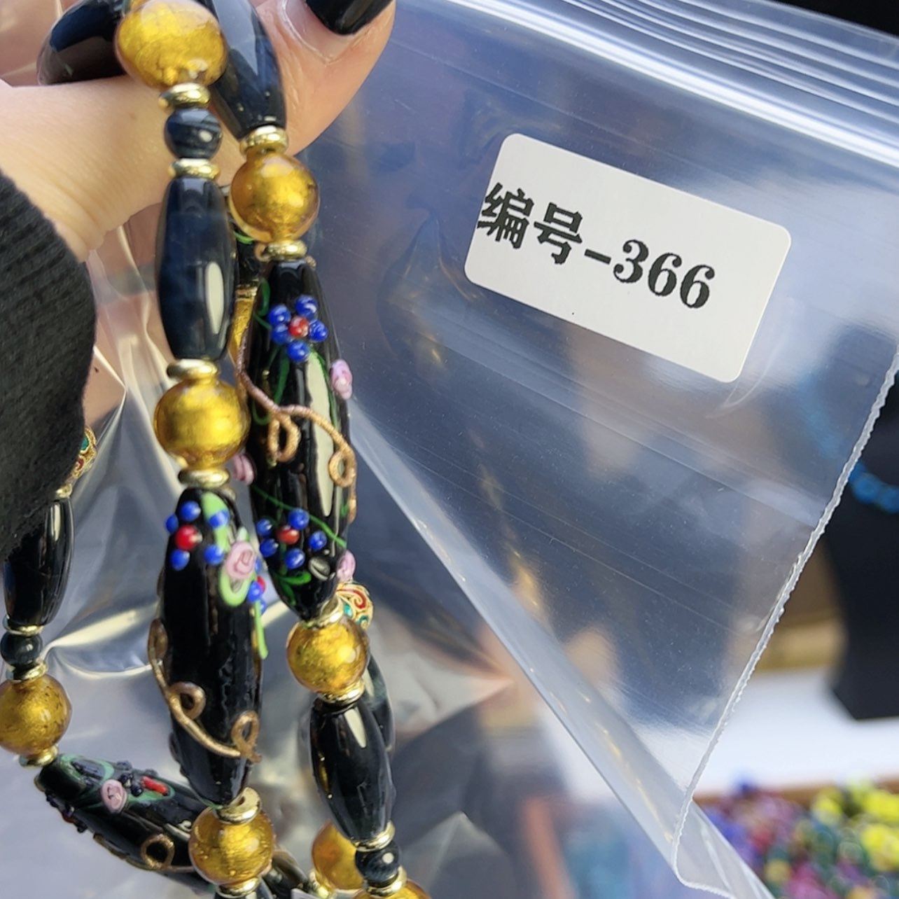 【闪购商品】琉璃颈饰红*366