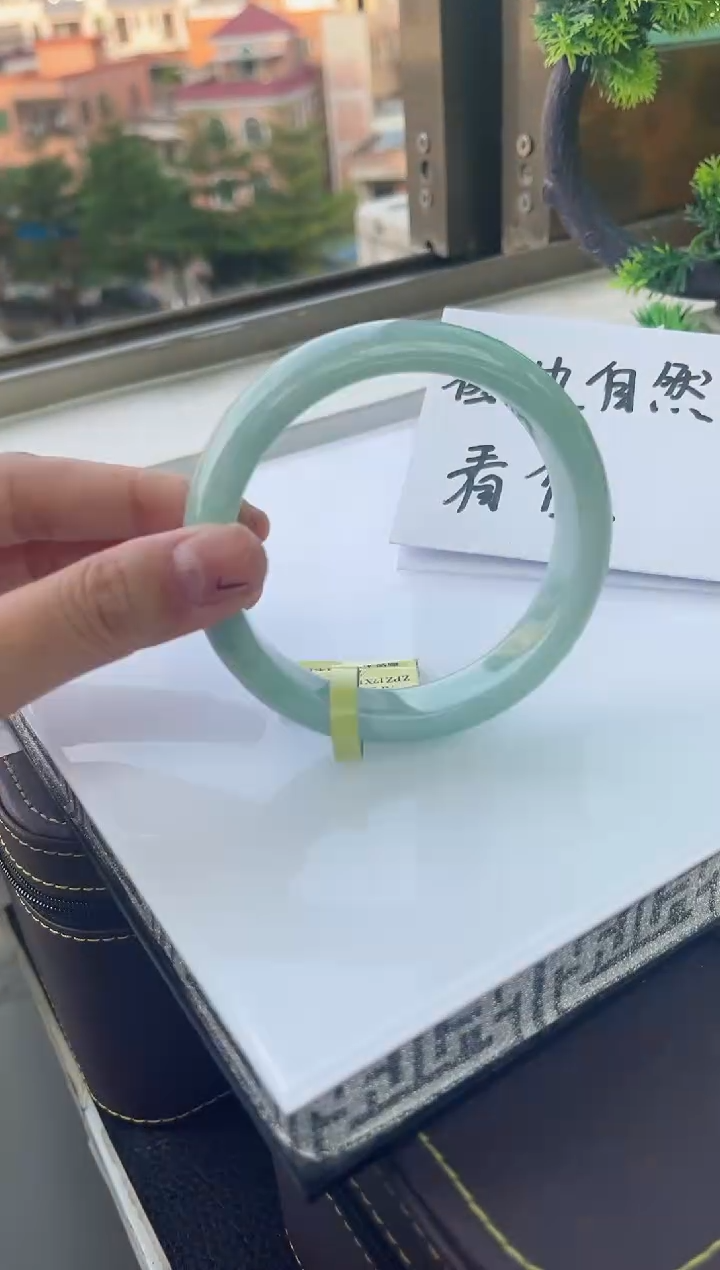 【闪购商品】翡翠手镯未镶嵌15手镯6263
