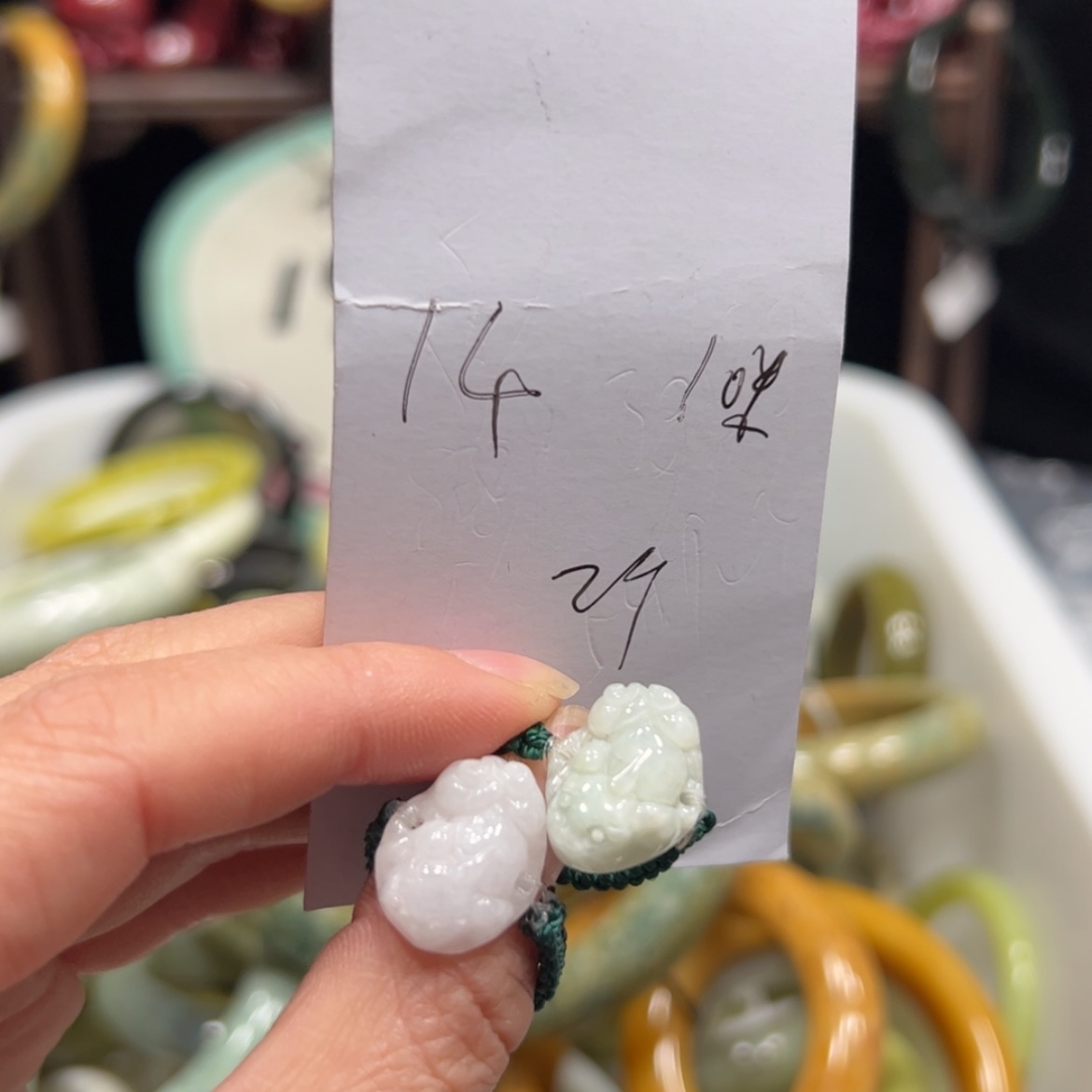 【闪购商品】蛇纹石玉手镯未镶嵌F***?