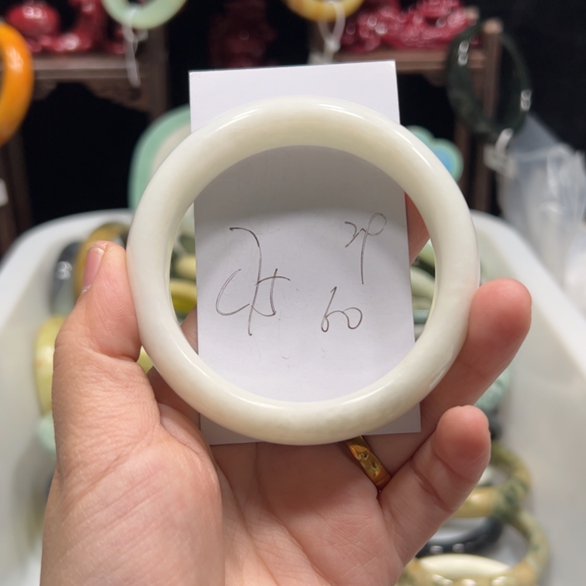 【闪购商品】蛇纹石玉手镯未镶嵌@***.