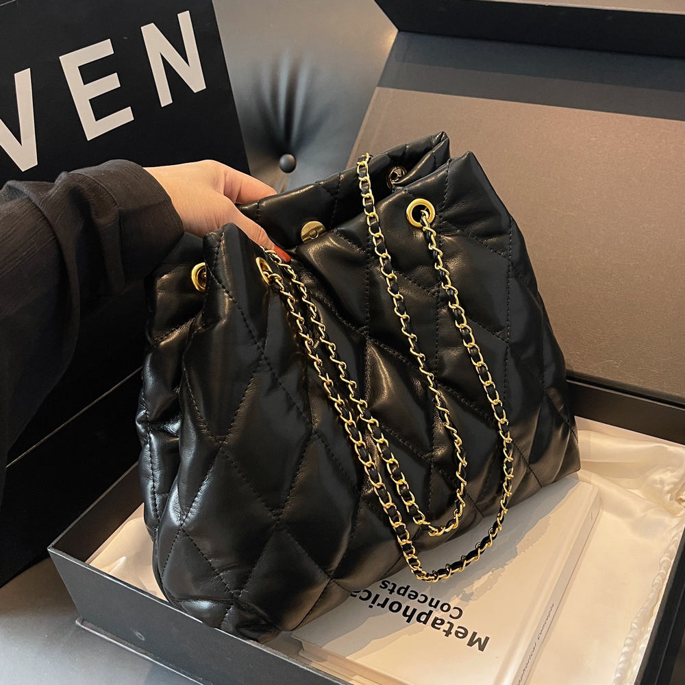 高级质感大容量包包女2024新款秋冬时尚菱格托特包链条单肩斜挎包