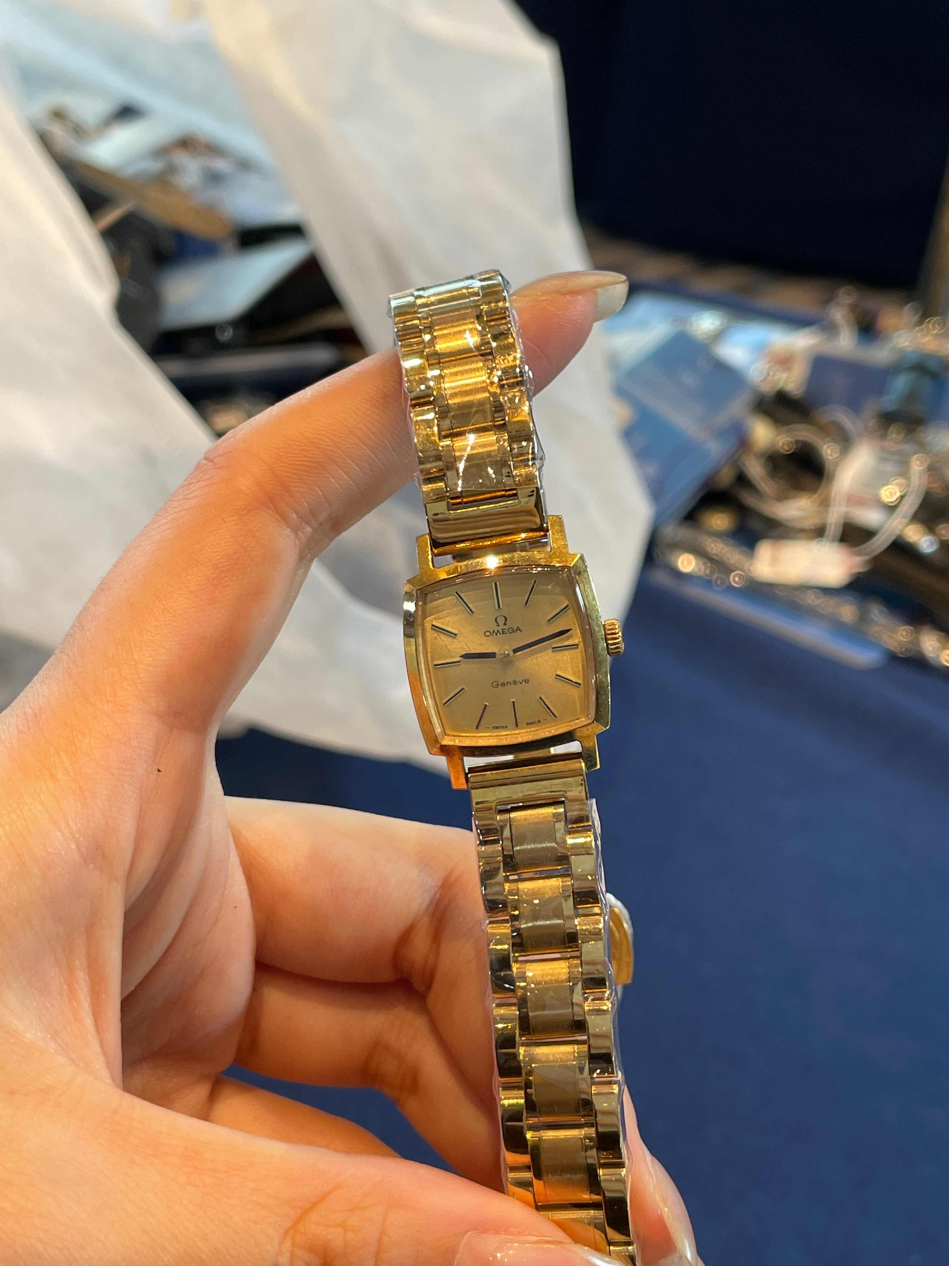 95新 Omega/欧米茄  手动机械腕表20mm/公价34999/WH5145表展