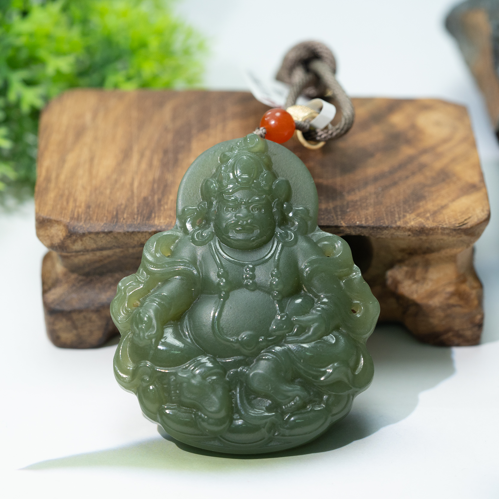 【巴基斯坦】Y0096和田玉黄财神吊坠手把件精致款