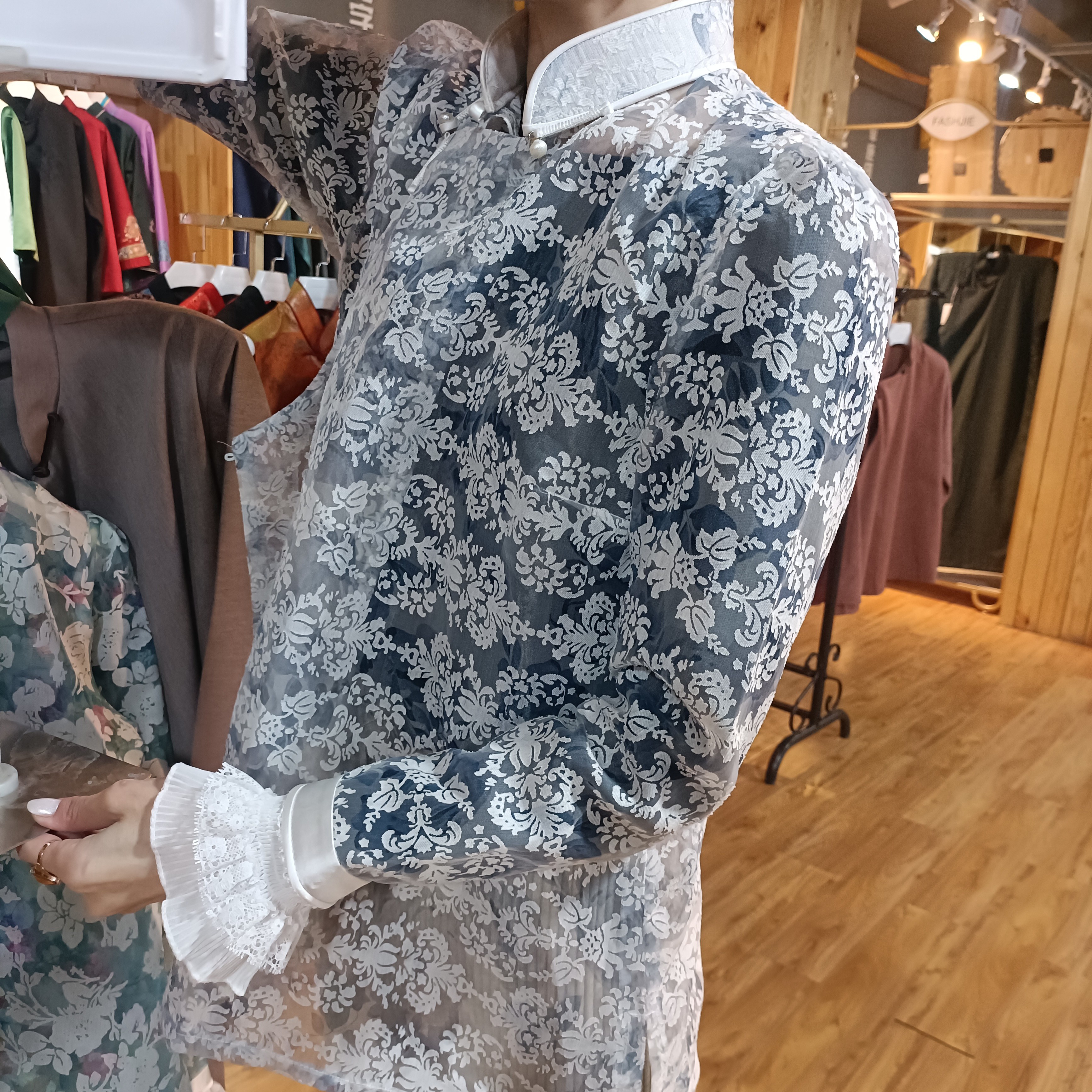 蒙古女士袍蕾丝上衣