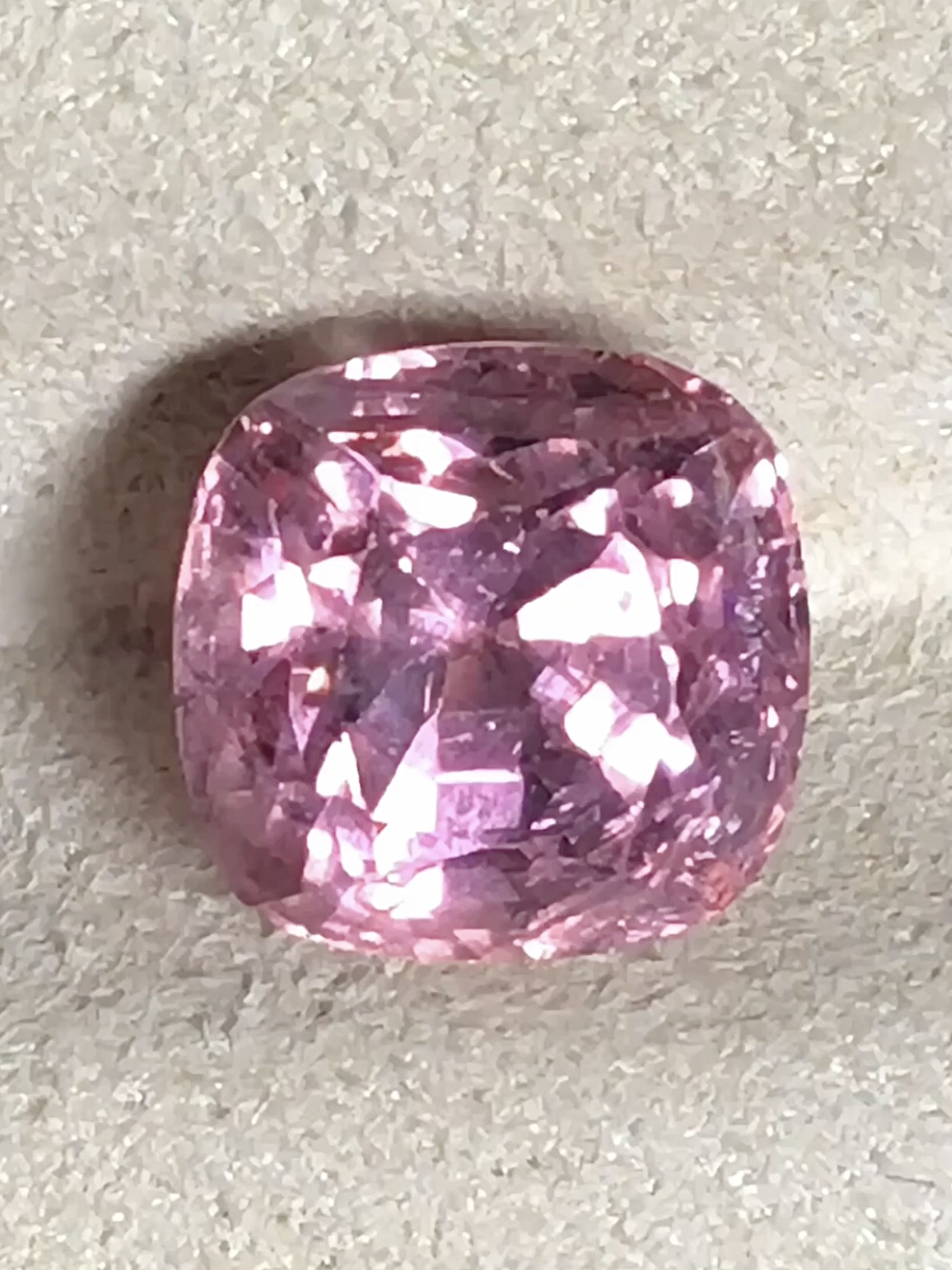 缅甸天然无烧日落色尖晶石2.75ct