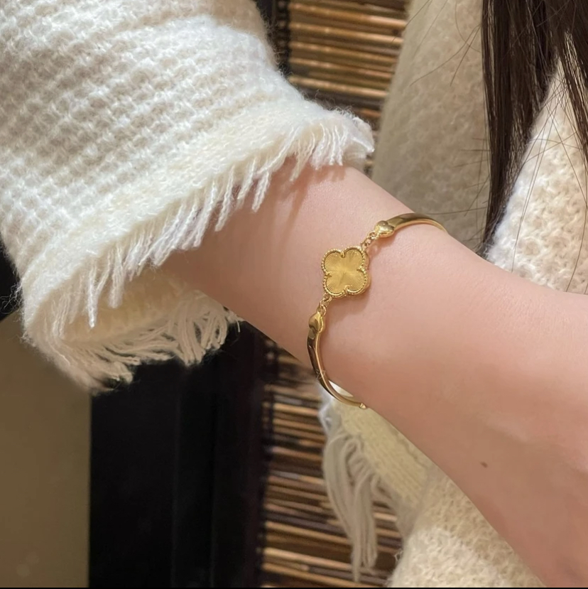 合金手链 老凰祥古法传承四叶草【四叶草手链】实心电镀18K金
