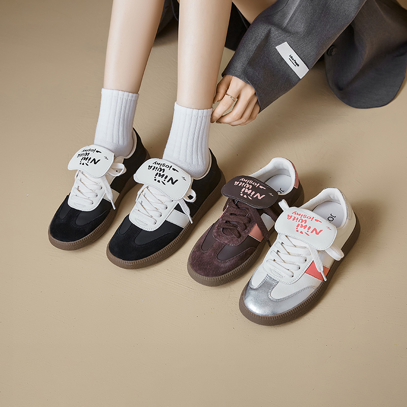板鞋女2024秋季新款时尚百搭圆头舒适休闲鞋低帮低跟拼色小白鞋女
