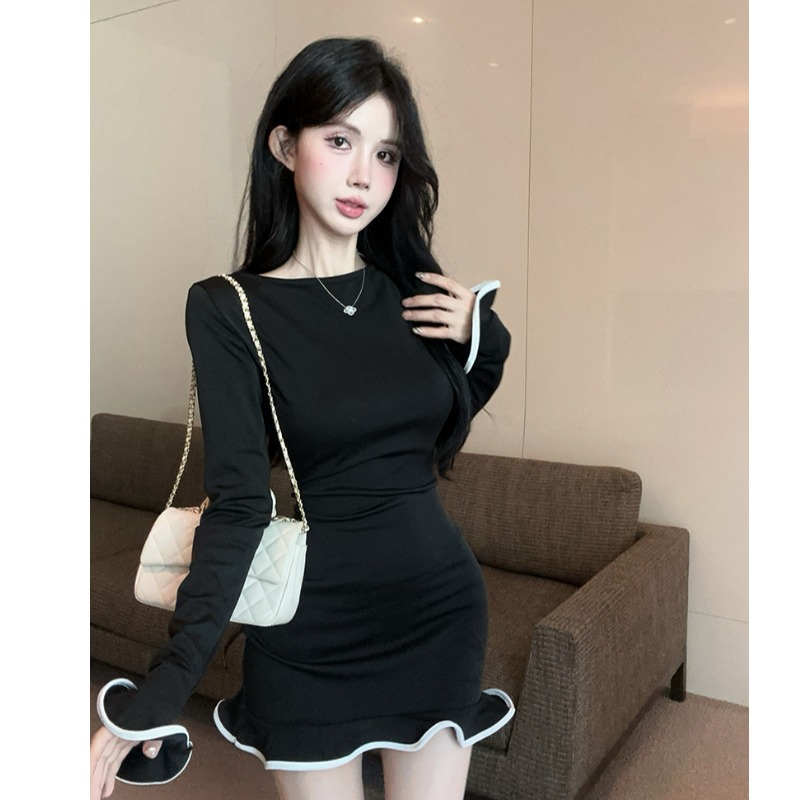 撞色拼接长袖磨毛加绒打底连衣裙女2024秋季新款修身百搭包臀短裙