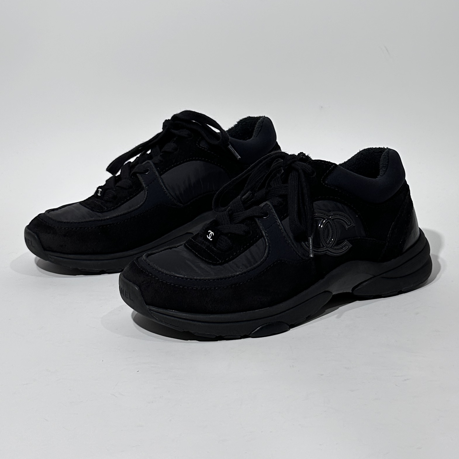 95新 Chanel/香奈儿 36码 黑色时尚运动鞋/BX01341