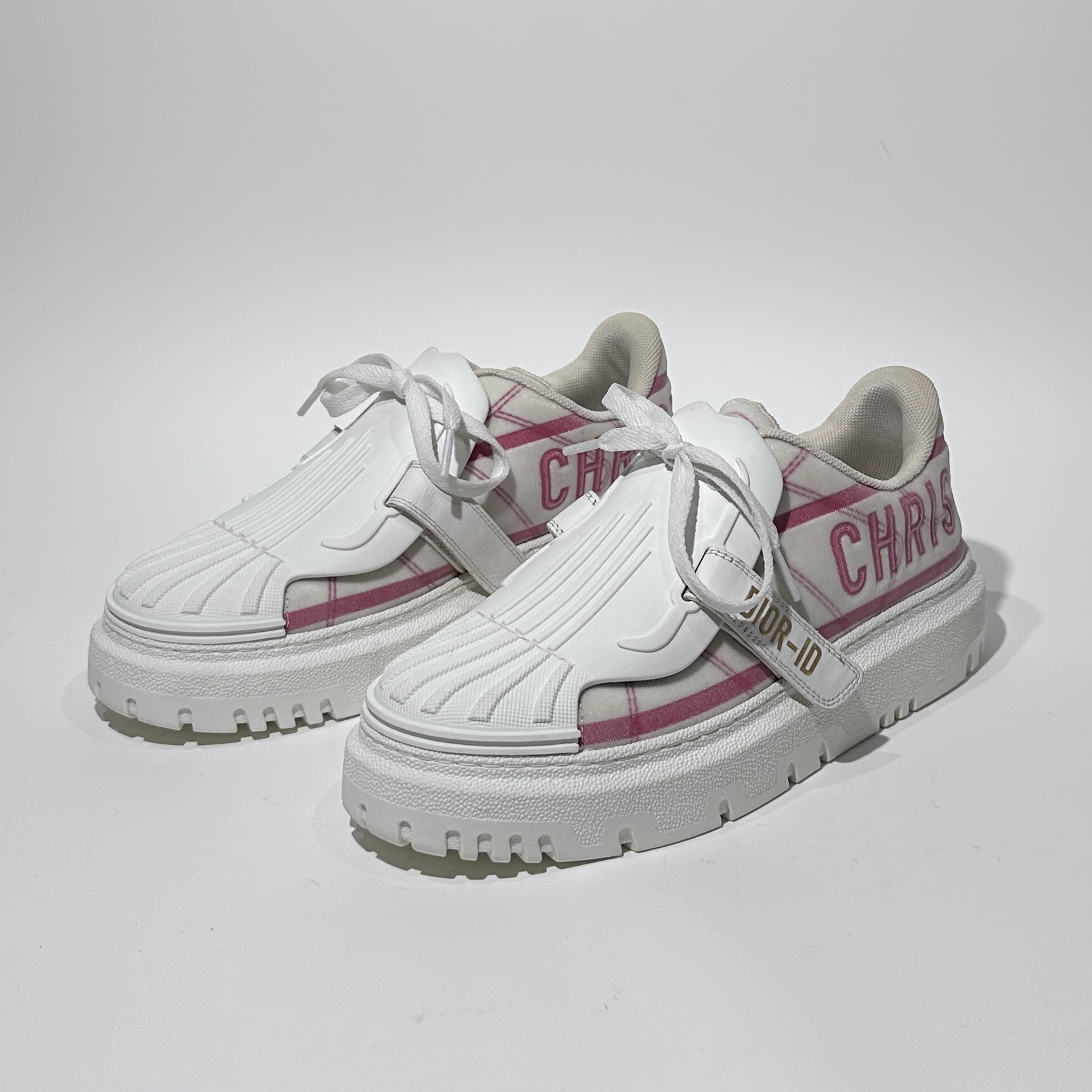 95新 DIOR/迪奥 37码/98/Dior/迪奥 白粉贝壳头时尚板鞋/BX1031