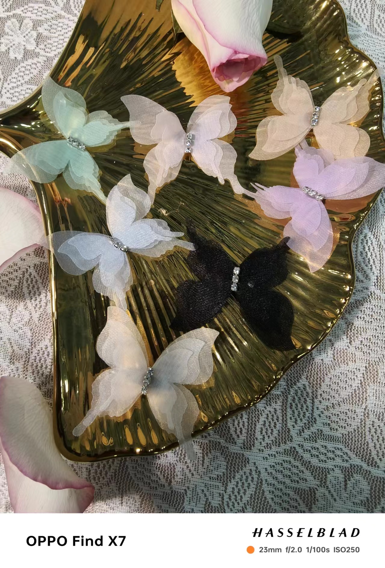 窗帘，辅料彩色小蝴蝶，带别针的小蝴蝶