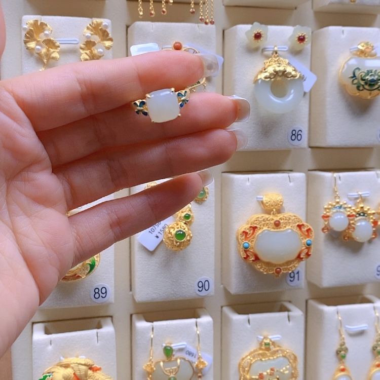 【闪购商品】和田玉颈饰银S925镀金镶嵌