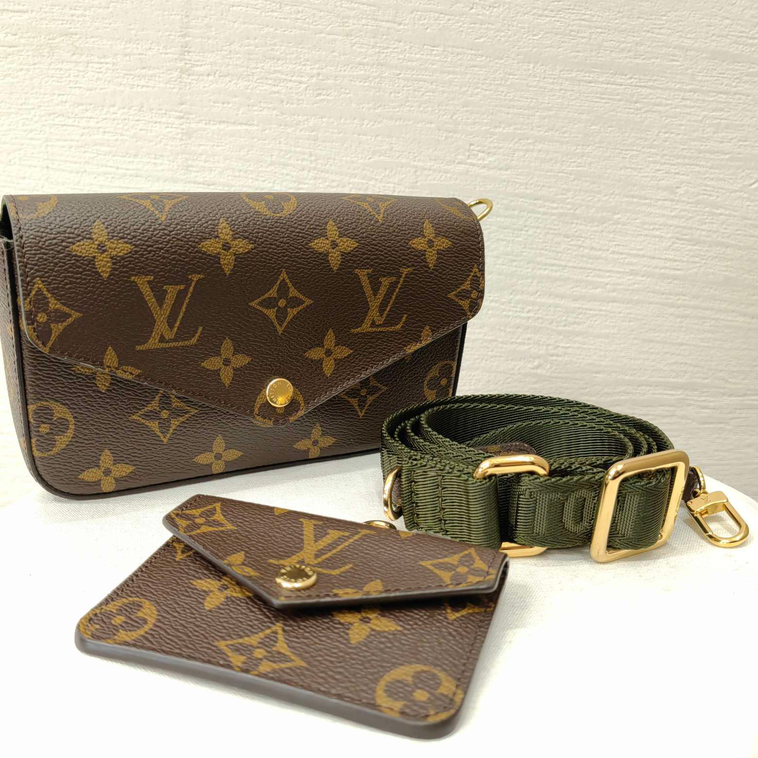 99新 LouisVuitton/路易威登 lv 二合一 绿肩带零钱包 芯款32654