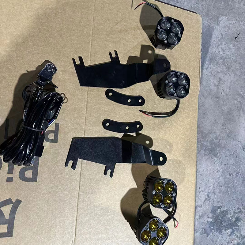 加装长城炮江铃大道皮卡车a柱灯支架改装机盖射灯支架雾灯底托