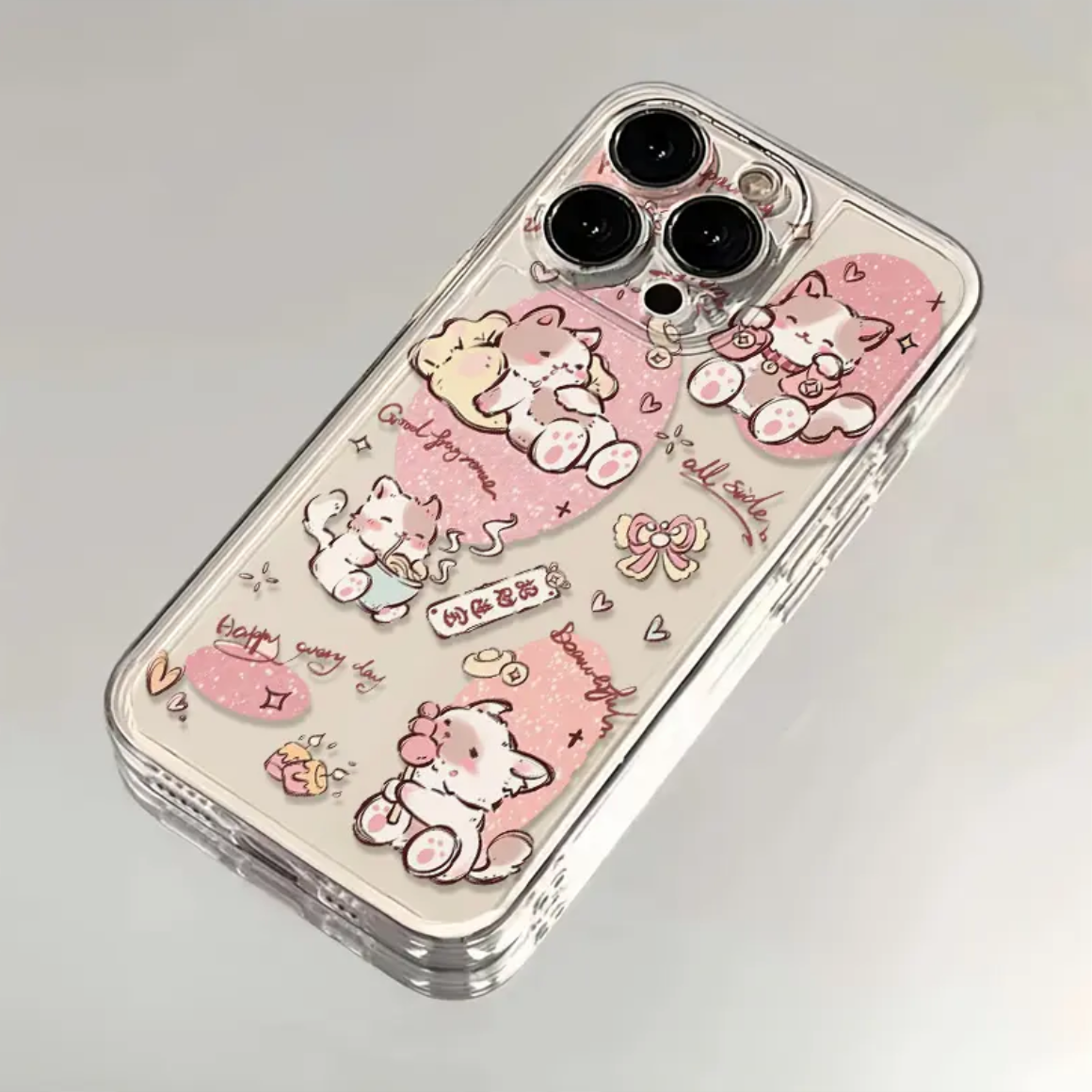 招财猫咪苹果15手机壳iPhone14Promax全包12/13太空壳8plus软创意
