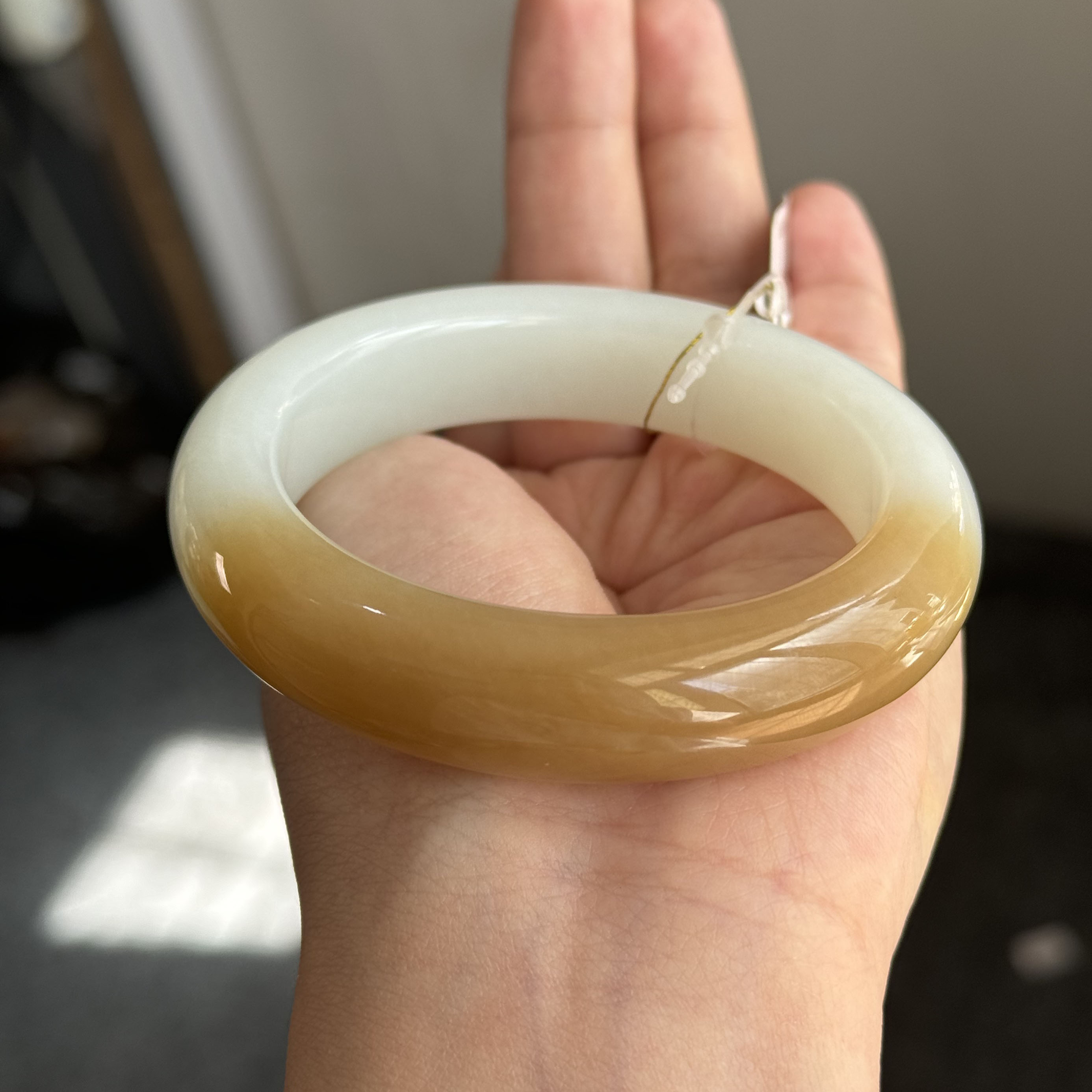 新疆精品和田玉糖羊脂白玉正装手镯 女款送礼收藏