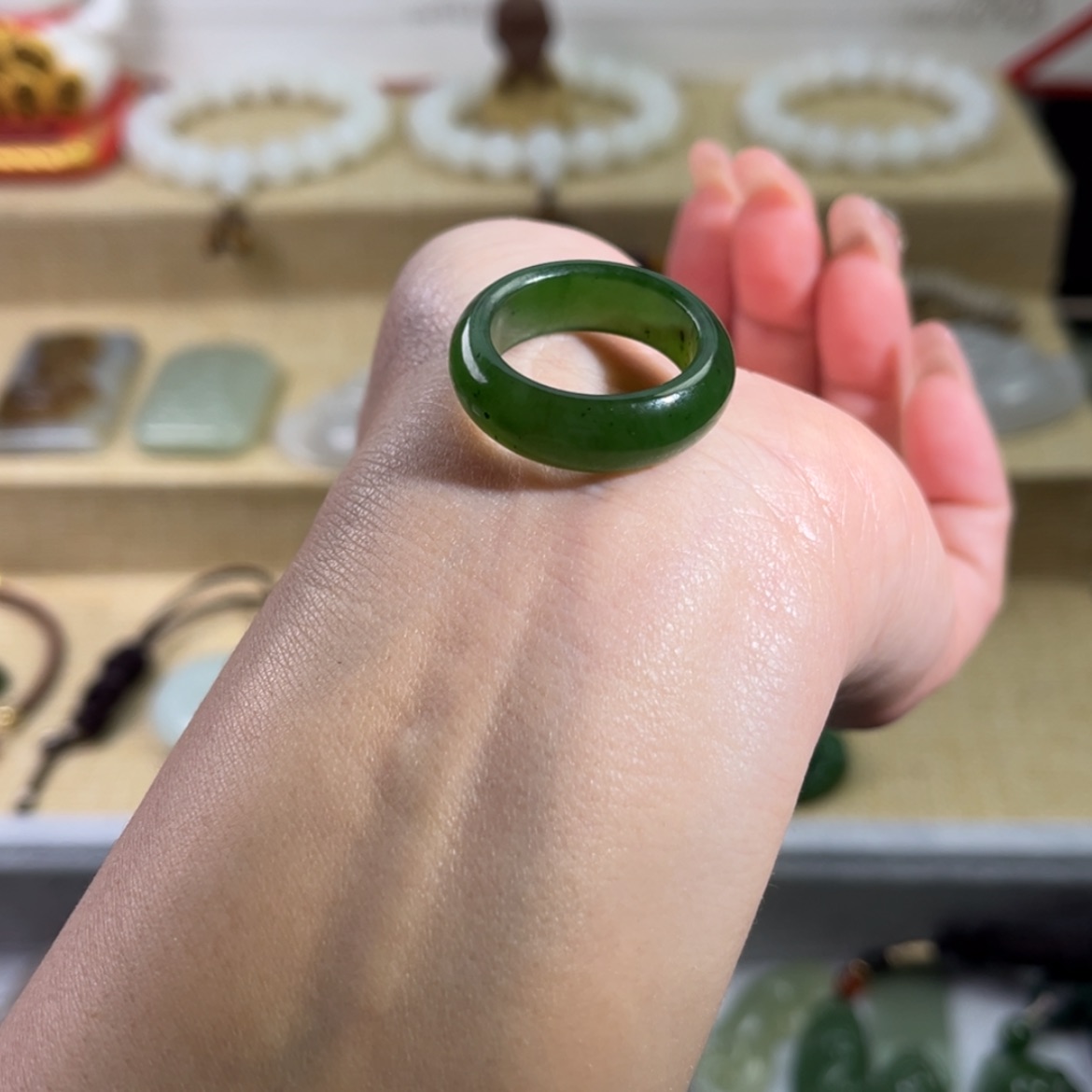 【闪购商品】和田玉（碧玉）手镯未镶嵌晴***财