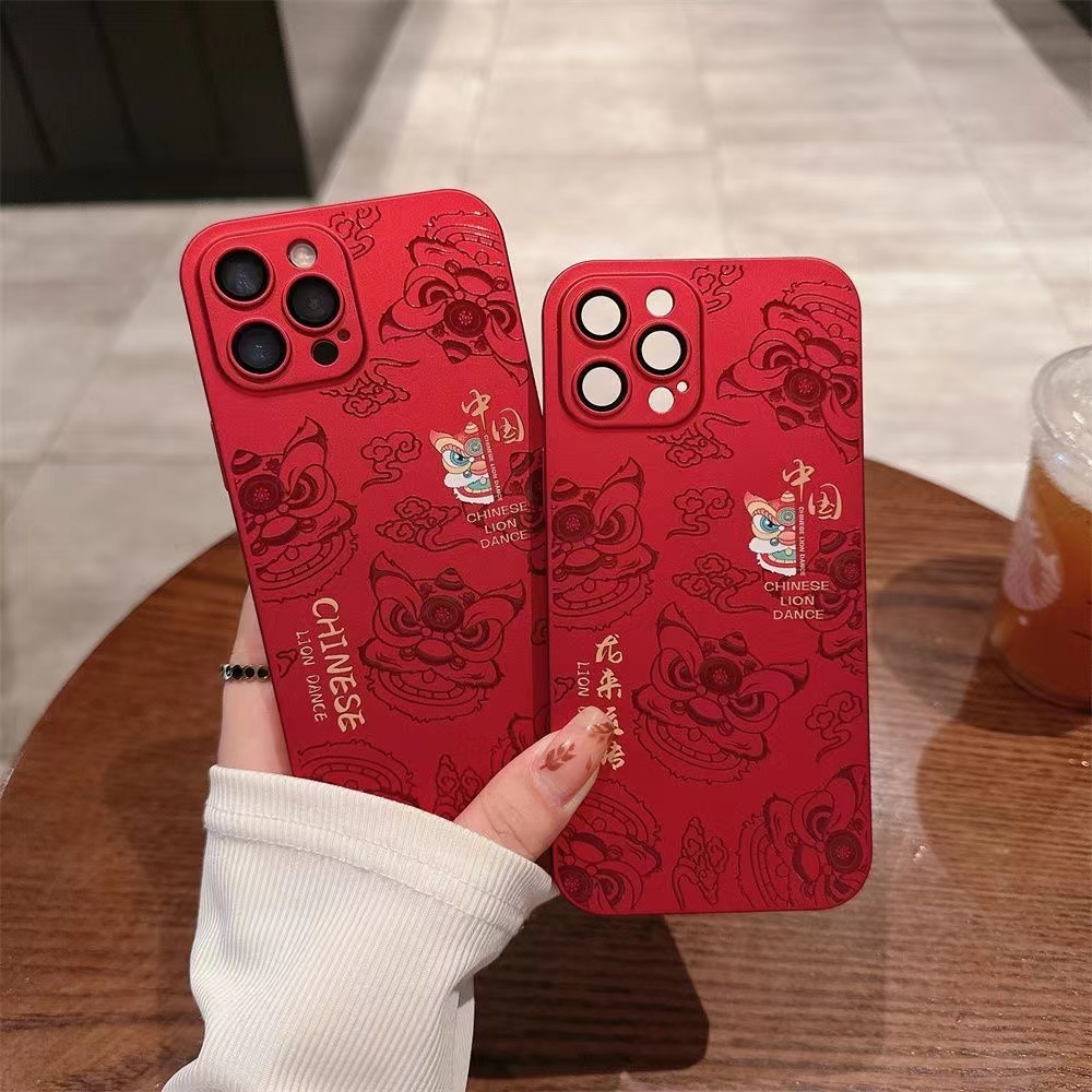 龙年新年限定款iPhone15舞狮全红手机壳14自带镜头膜13苹果12新11